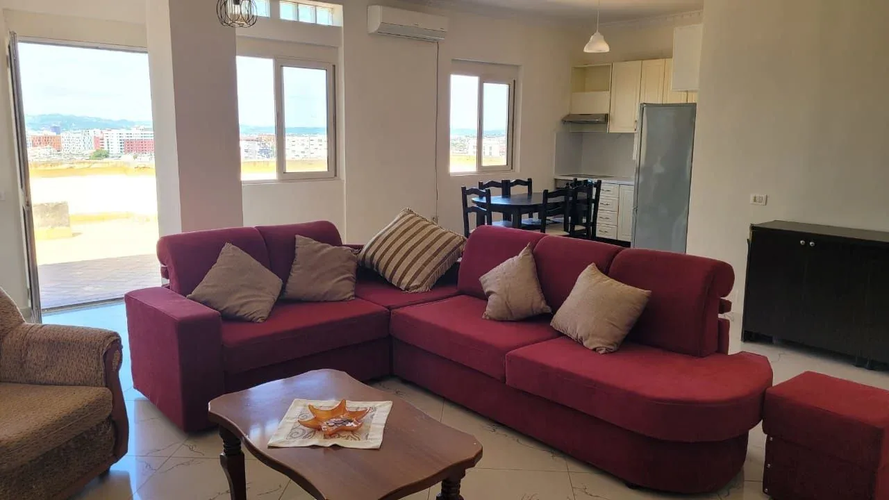 APARTAMENT ME QERA 3+1+3 KODRA E PRIFTIT 650 EURO