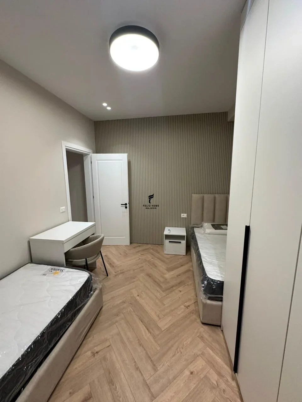 SHITET APARTAMENT 2+1+2 RRUGA E KAVAJES 410.000 EURO 4
