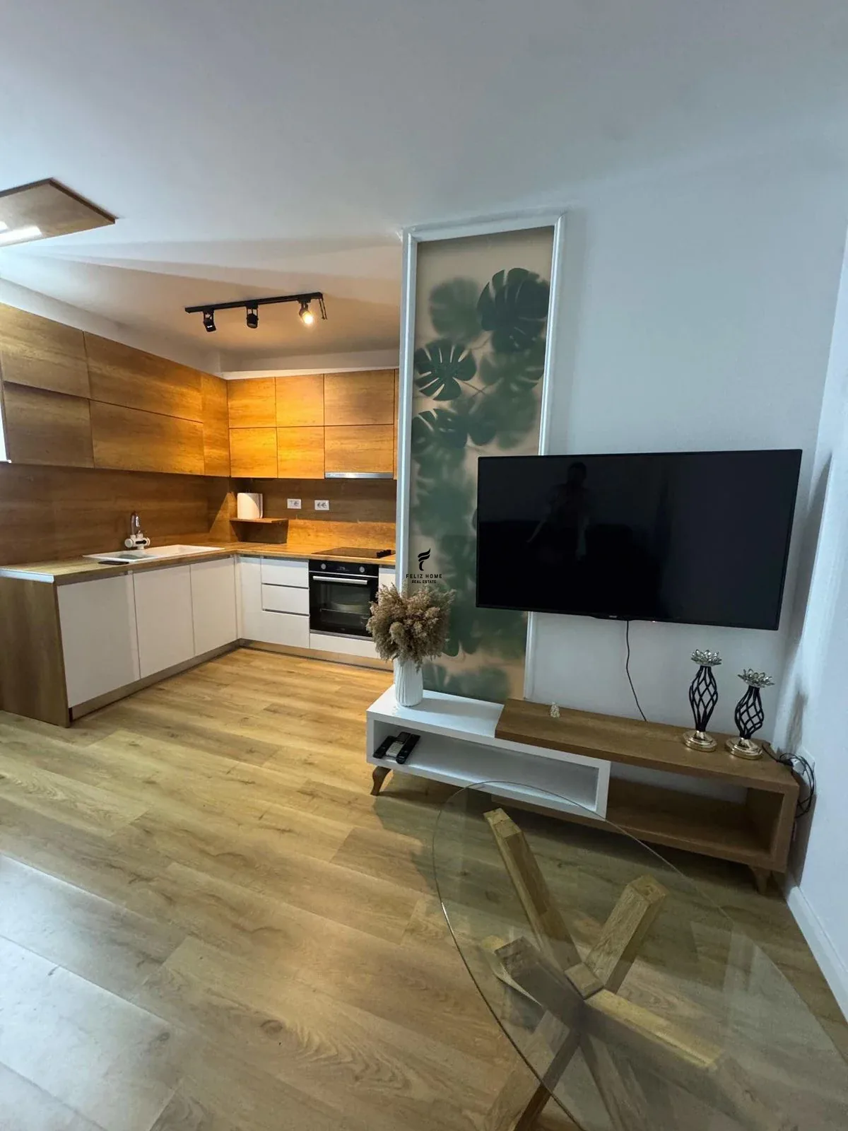 APARTAMENT ME QERA 2+1 KONGRESI I MANASTIRIT I 70.000 LEKE 2