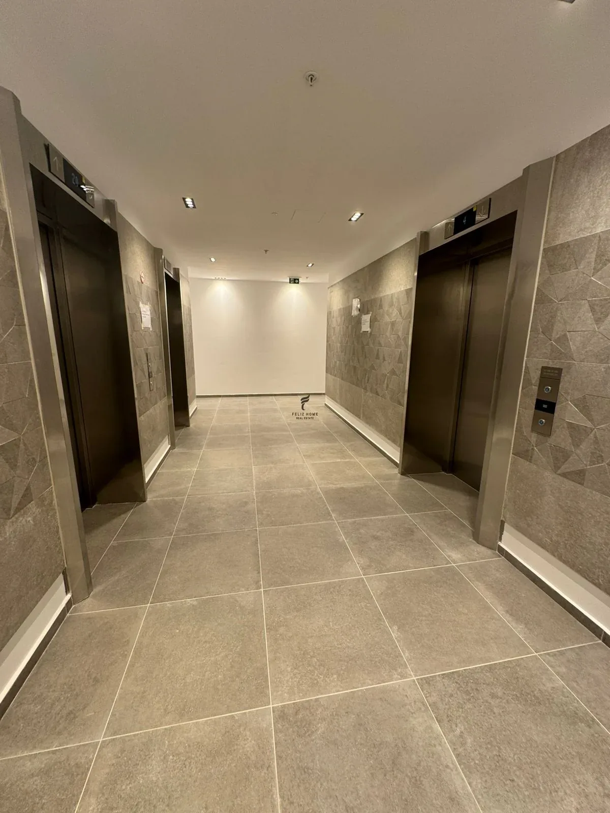 ZYRE ME QERA 875 M2 AIR ALBANIA 35.000 EURO 3