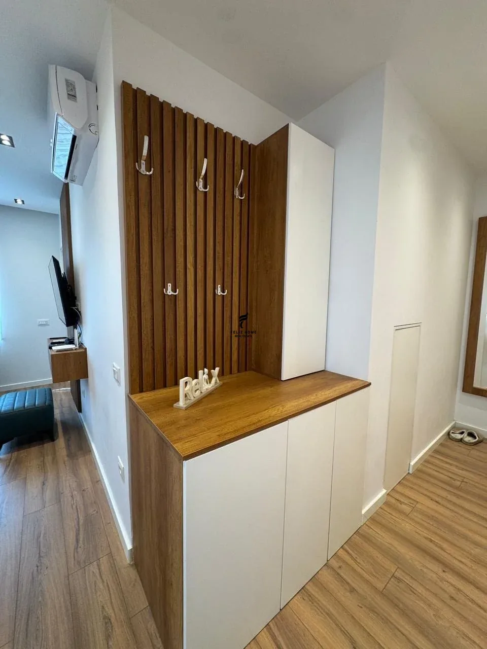 APARTAMENT ME QERA 1+1 RRUGA E KAVAJES 65.000 LEKE 4