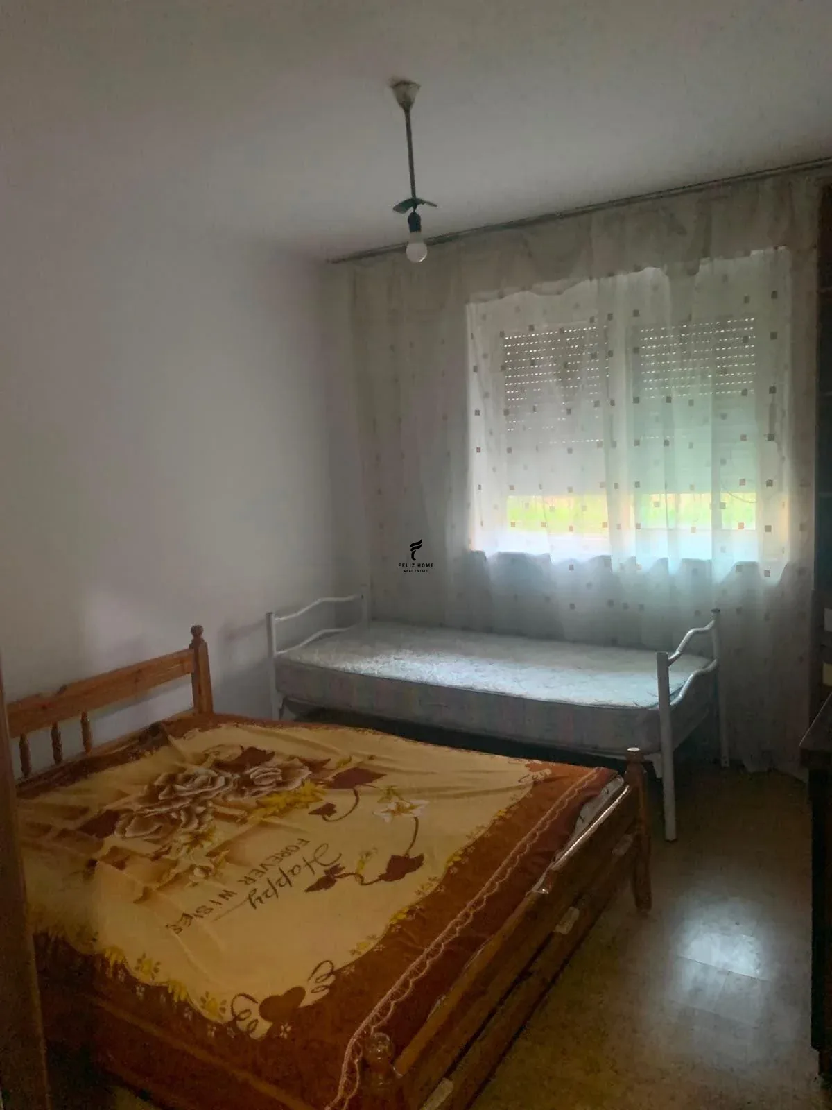 APARTAMENT ME QERA 1+1 RRUGA BARDHYL 40.000 LEKE 3