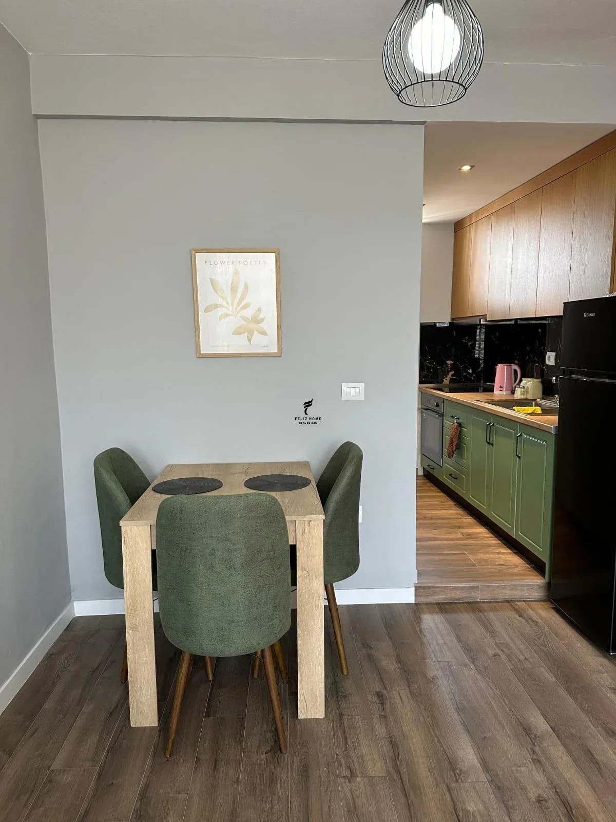APARTAMENT ME QERA 1+1 PAZARI I RI 65.000 LEKE 4