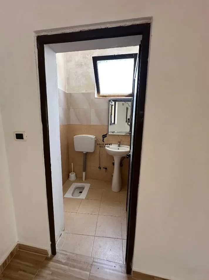 MAGAZINE ME QERA 220 M2 TEG 1.000 EURO 3