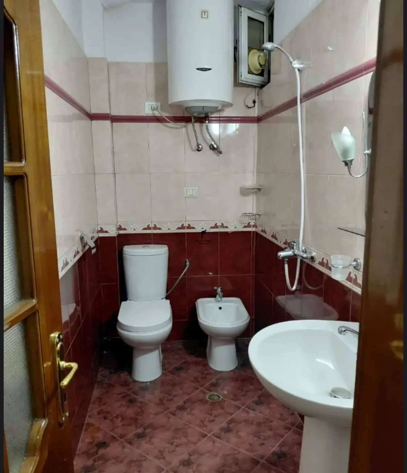 ZYRE ME QERA 70 M2 PALLATI ME SHIGJETA 50.000 LEKE 4