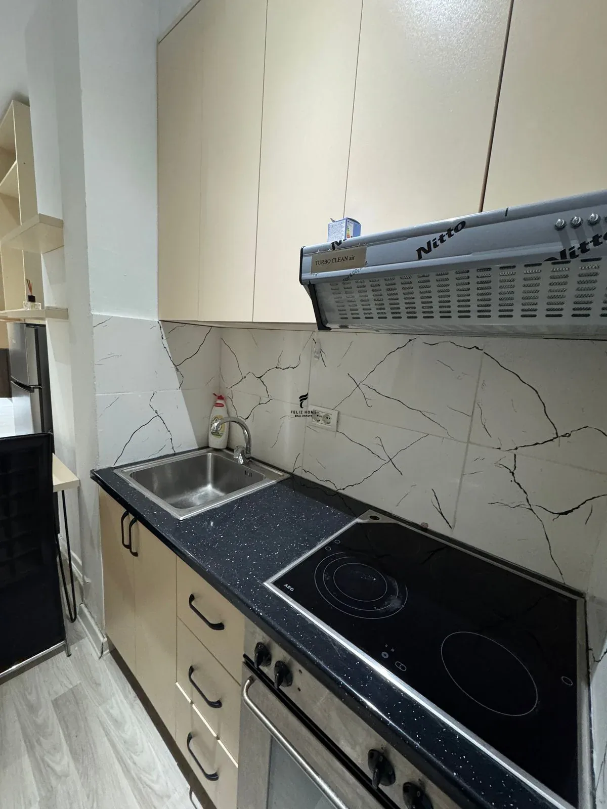 GARSONIERE ME QERA 40M2 RRUGA E BARRIKADAVE 42.000 LEKE 4