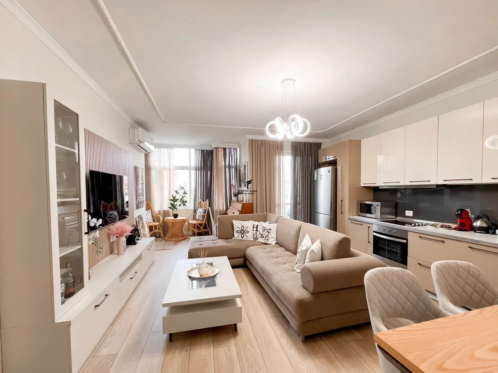 APARTAMENT ME QERA 3+1+2 VASIL SHANTO 120.000 LEKE