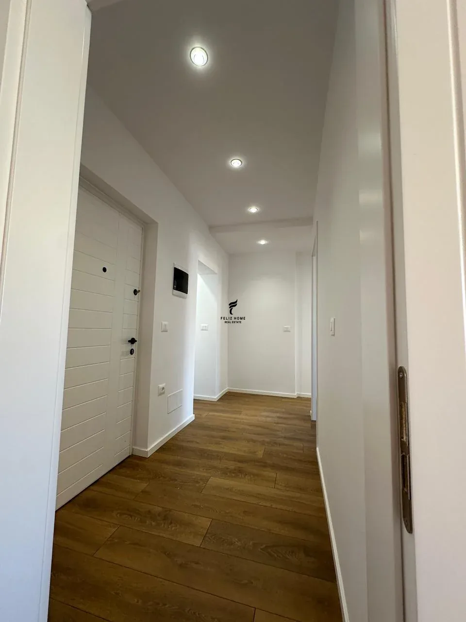 SHITET APARTAMENT 2+1 QENDER 193.000 EURO 3