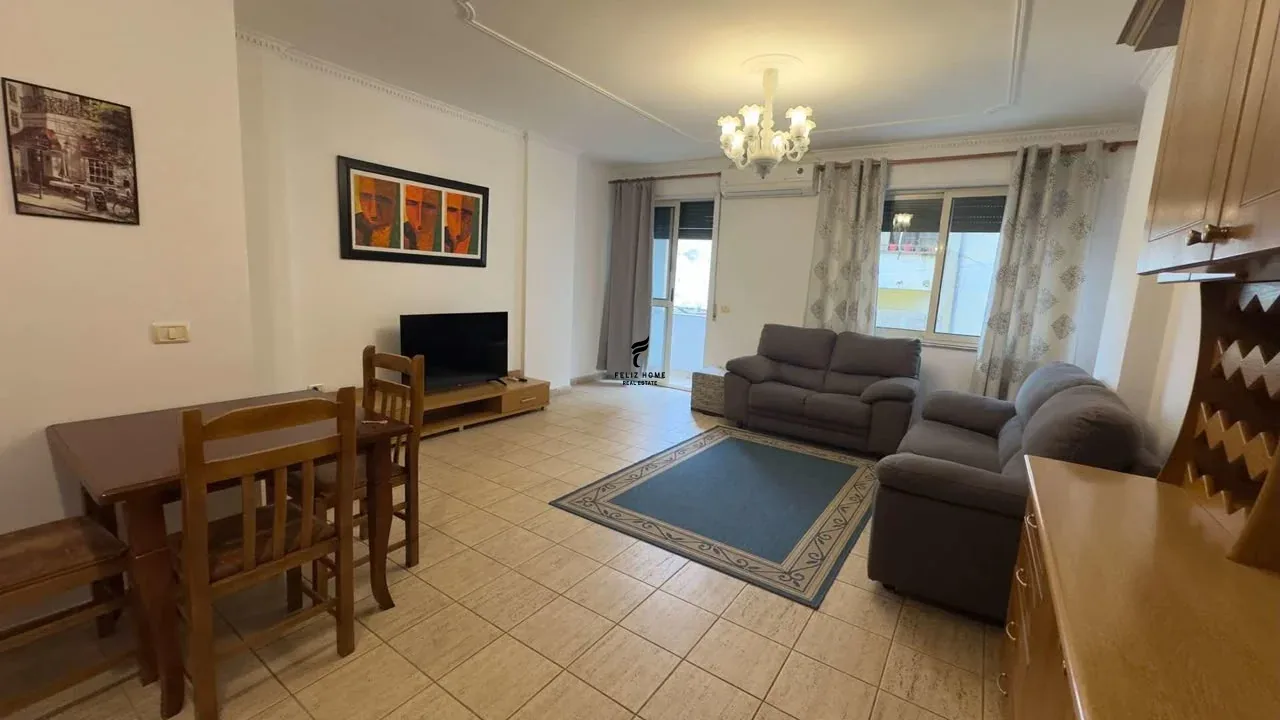 APARTAMENT ME QERA 1+1 QENDER 65.000 LEKE