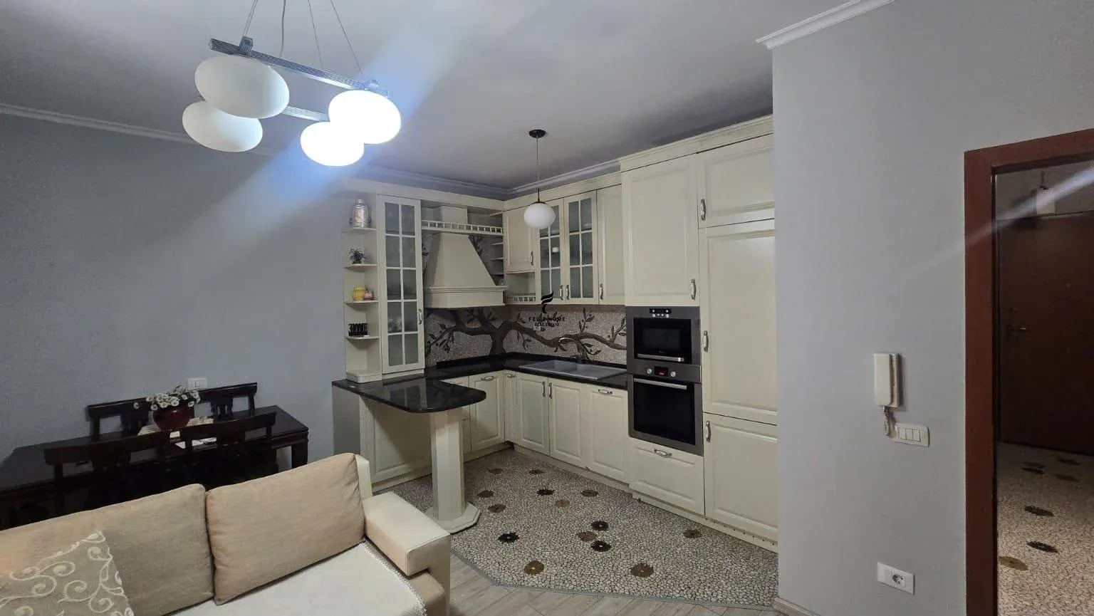 APARTAMENT ME QERA 1+1 KOMUNA E PARISIT 65.000 LEKE