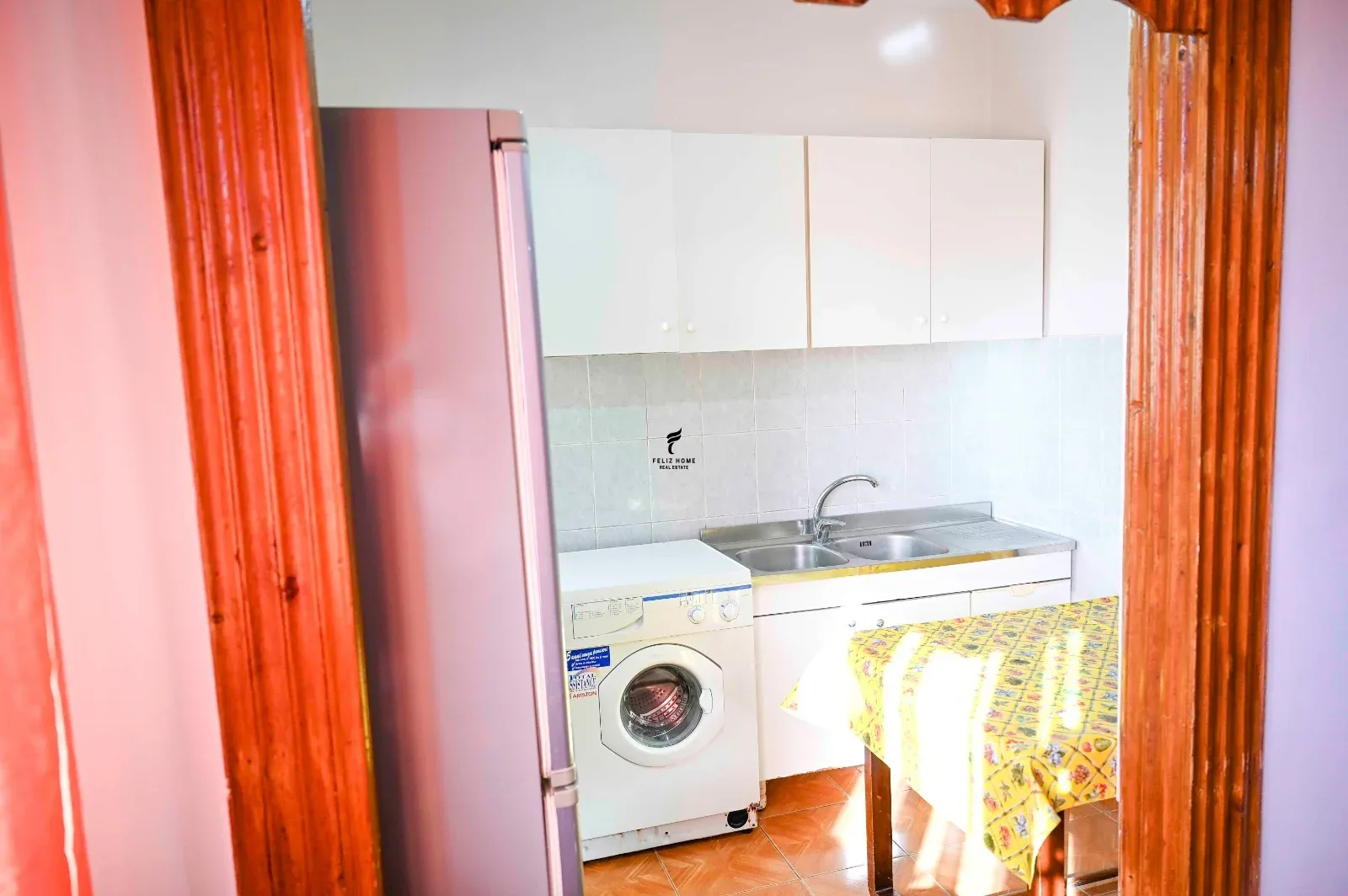APARTAMENT ME QERA 2+1 PAZARI I Ri 55.000 LEKE 4