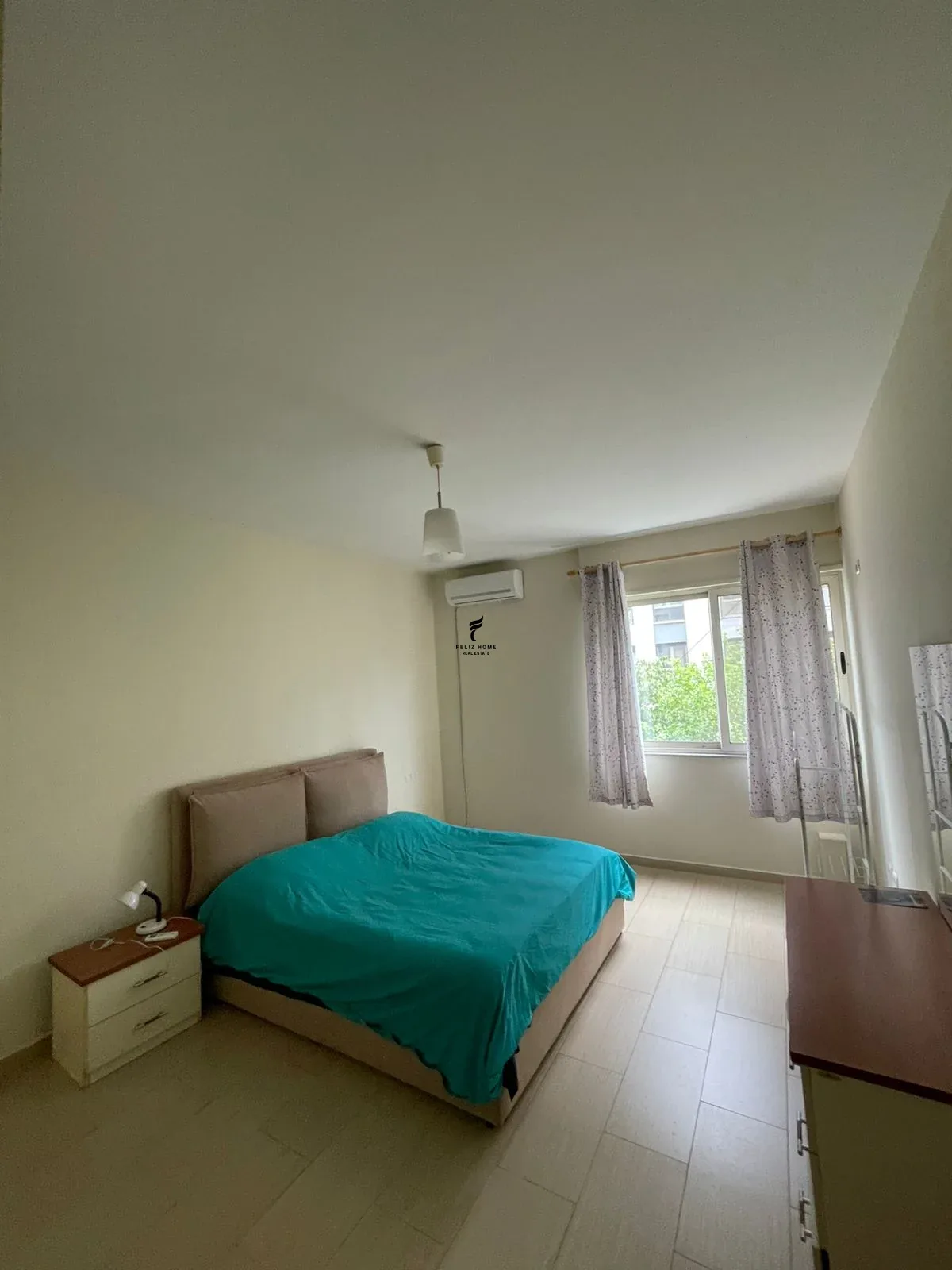 APARTAMENT ME QERA 2+1 PAZARI I RI 60.000 LEKE 3