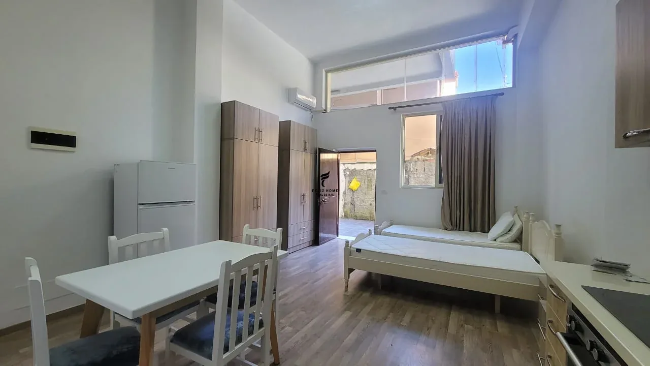 GARSONIERE ME QERA 40M2 BRRYL 40.000 LEKE 2