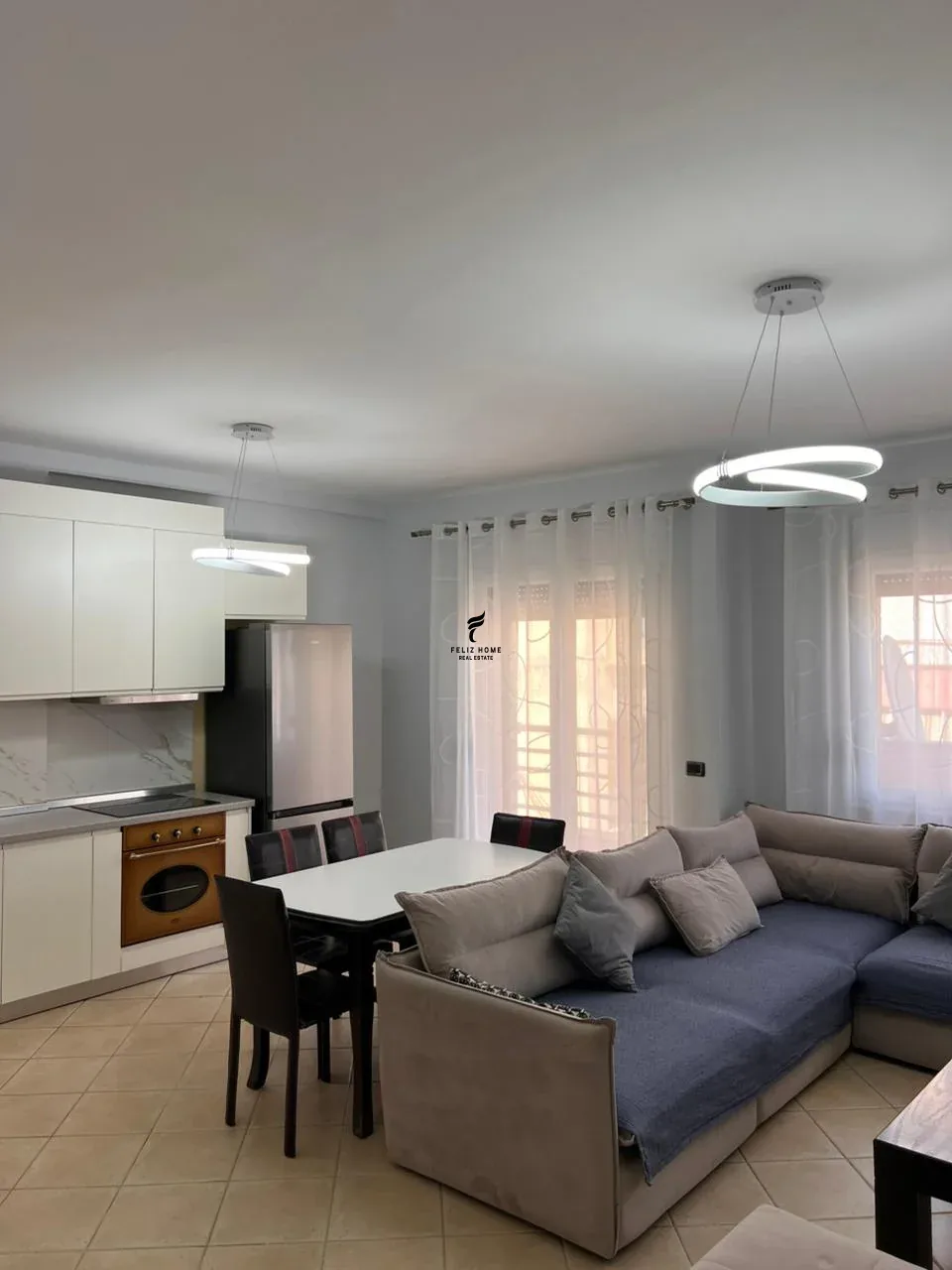 APARTAMENT ME QERA 2+1 QENDER 100.000 LEKE