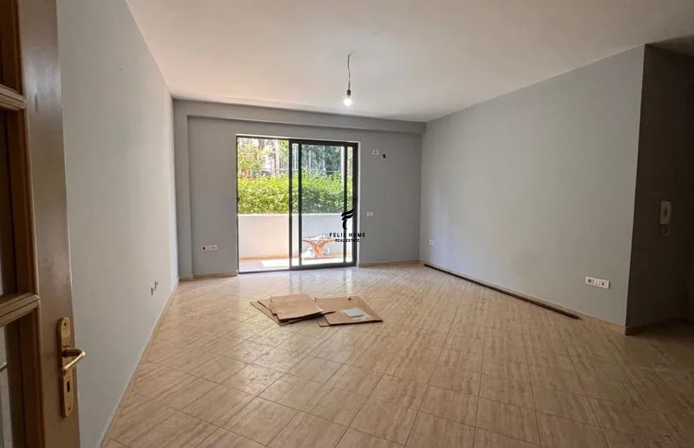 ZYRE ME QERA 110 M2 KODRA E DIELLIT 1 45.000 LEKE 2