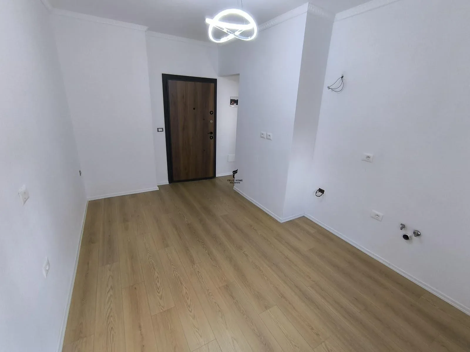 SHITET GARSIONERE 35 M2 FRESK 7.000.000 LEKE 1