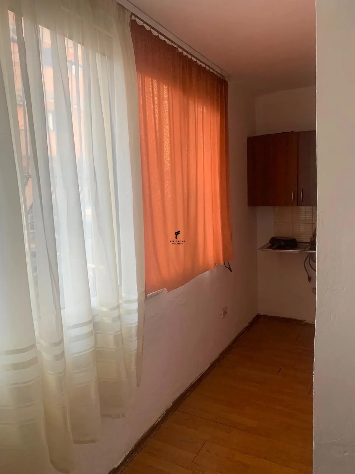 APARTAMENT ME QERA 1+1 RRUGA BARDHYL 40.000 LEKE 4