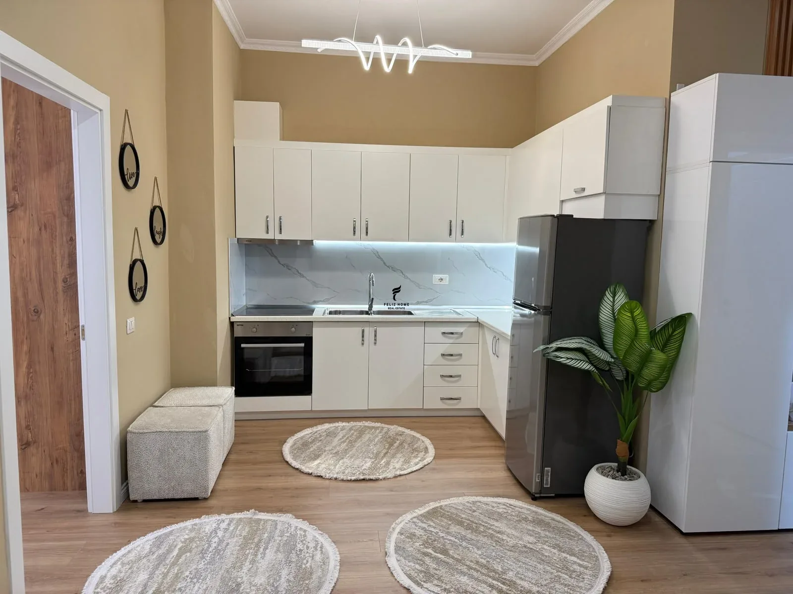 APARTAMENT ME QERA 1+1 KOPSHTI BOTANIK 70.000 LEKE 2