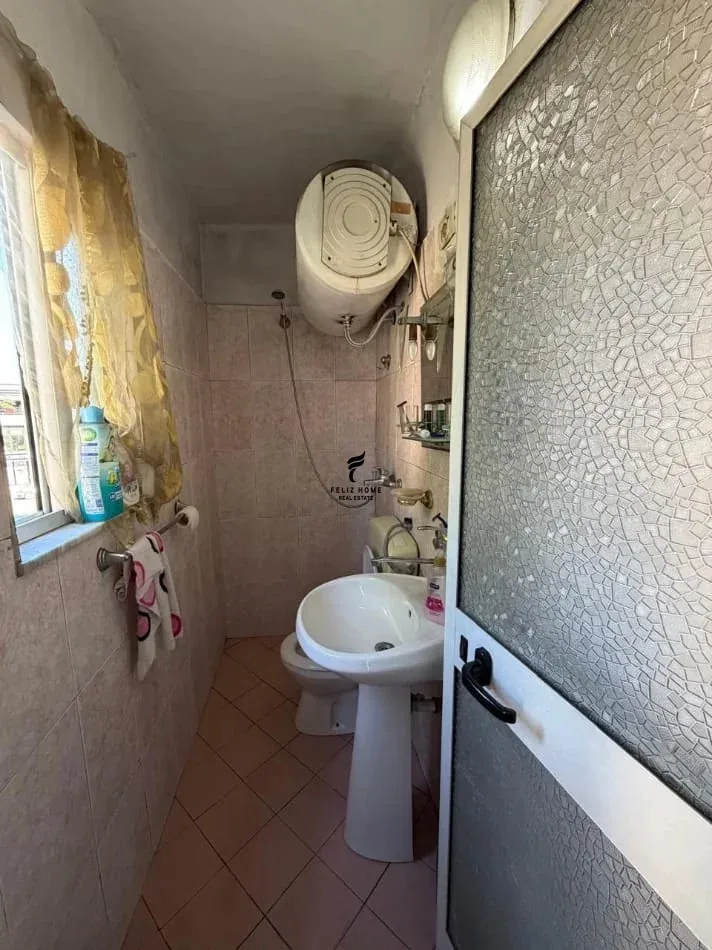 APARTAMENT ME QERA 1+1 RRUGA E DIBRES 45.000 LEKE 4
