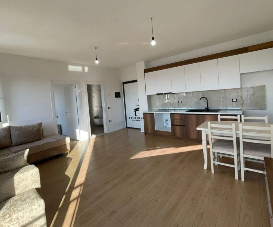 APARTAMENT ME QERA 1+1 BULEVARDI RI 55.000 LEKE
