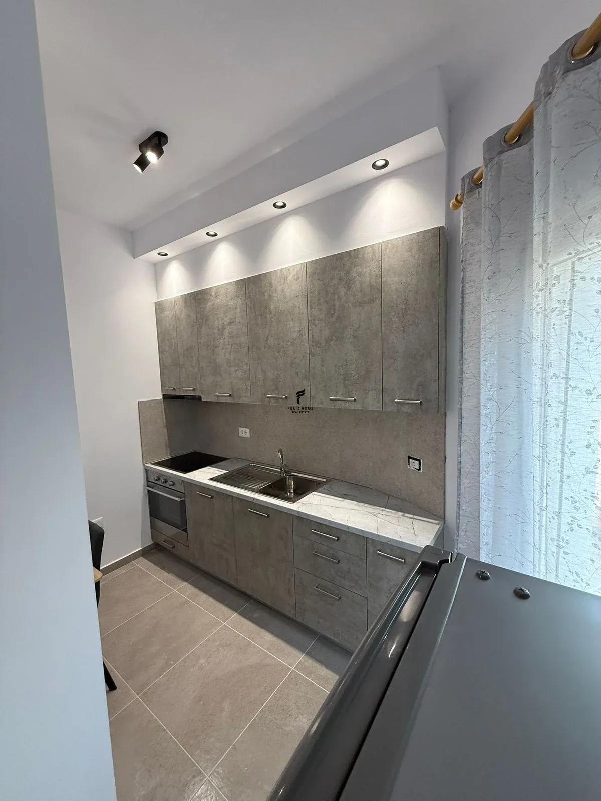 APARTAMENT ME QERA 1+1 SELITE 52.000 LEKE 3