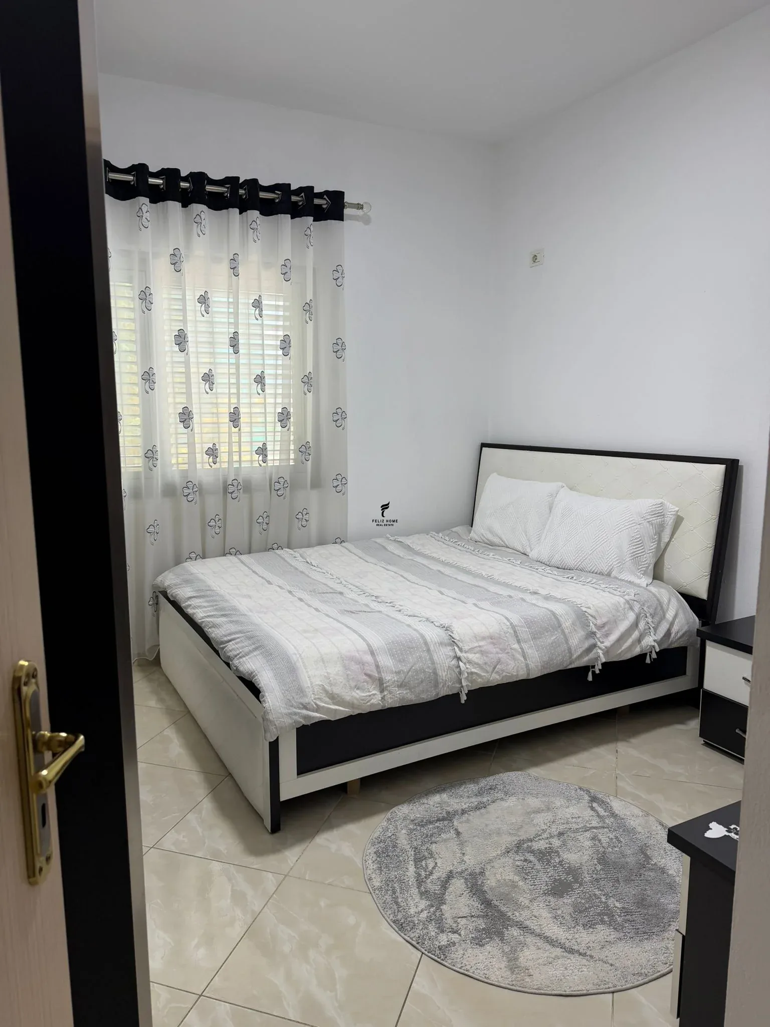 APARTAMENT ME QERA 2+1 PASKUQAN 50.000 LEKE 3