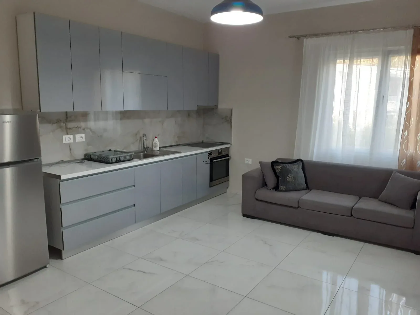 APARTAMENT ME QERA 3+1 RRUGA E ELBASANIT 55.000 LEKE 2