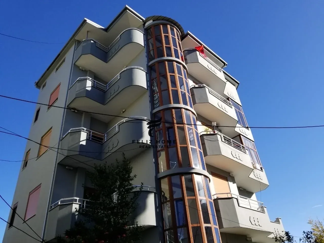 SHITET VILE 720 M2 SELIE 720.000 EURO