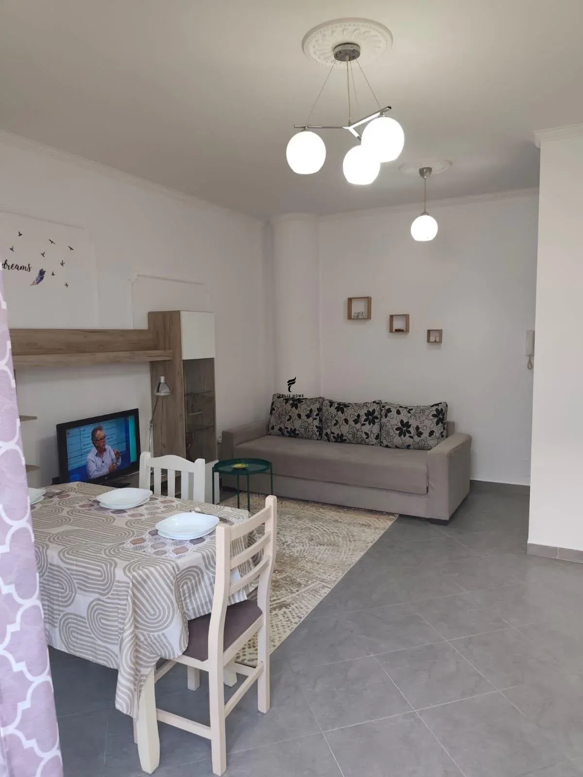 APARTAMENT ME QERA 1+1 21 DHJETORI 60.000 LEKE 2