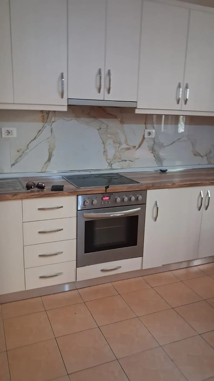 APARTAMENT ME QERA 2+1 KODRA E DIELLIT 45.000 LEKE 2
