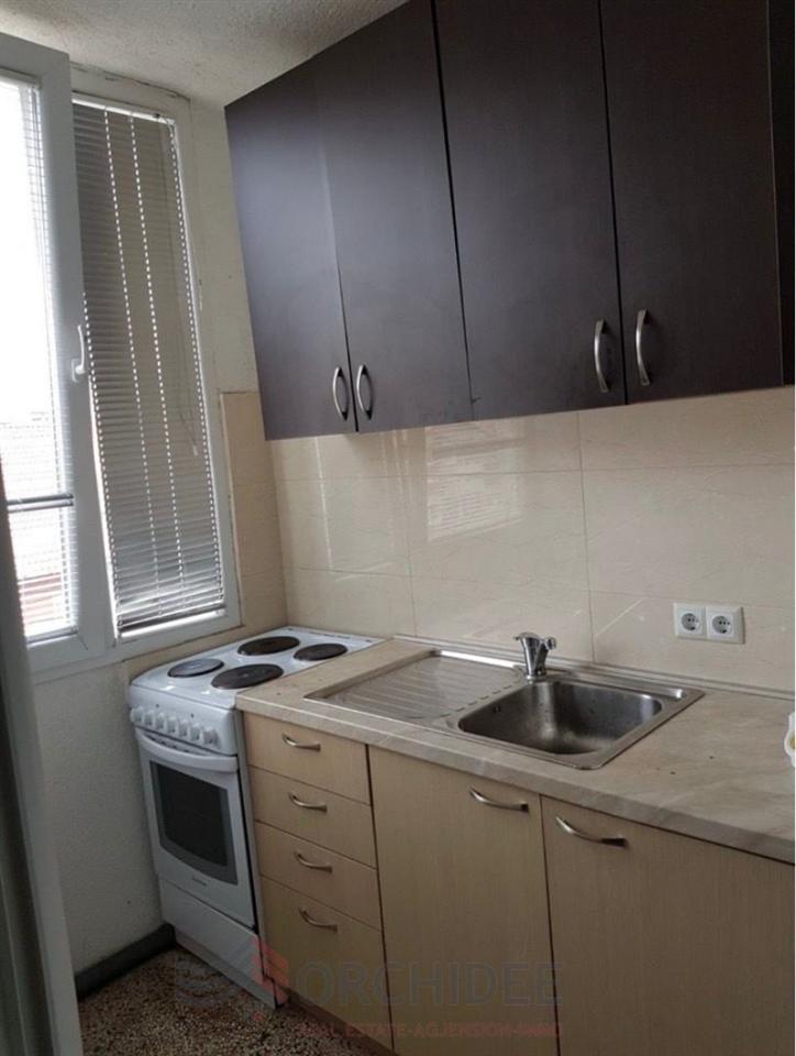 📍 Bregu i Diellit – Përballë Ambulancës, rr. Hyzri Talla 🏢 2
