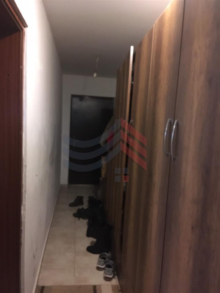 Banesë në shitje në rrugën Agim Ramadani , Qender 2