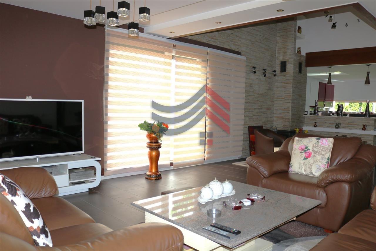 Shtëpi në shitje në lagjen Qendresa🏡 3