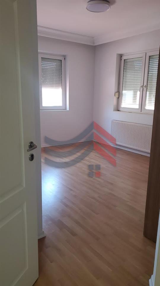 Banese me qera ne Pejton- per zyre 2
