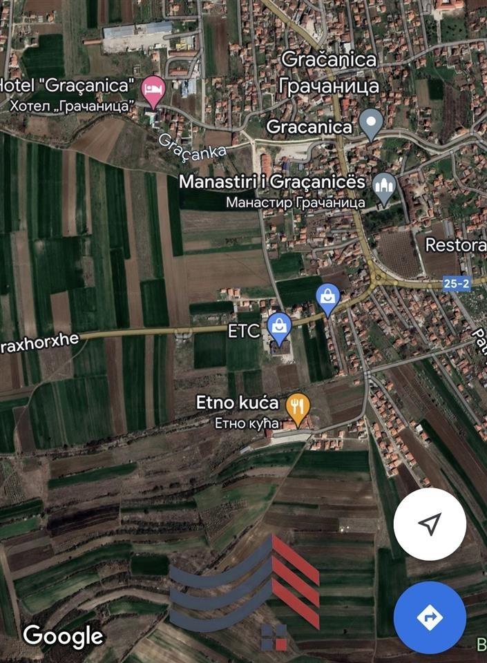 Tokë 79 ari në shitje në Graqanicë e përshtatshme për objekt