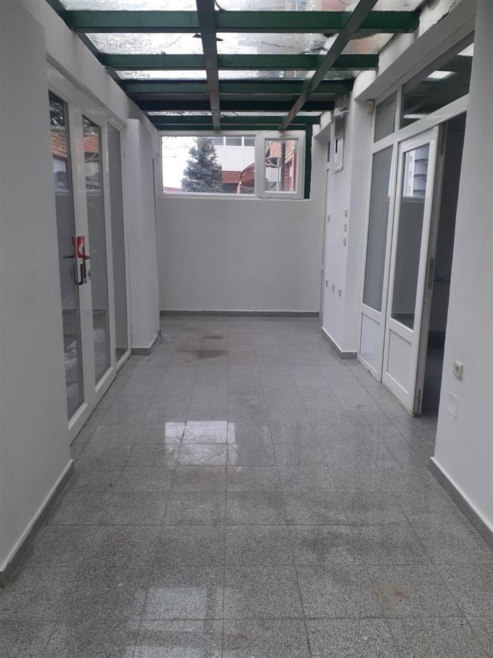 Lokal me qera ne Bregun e Diellit🏢 2