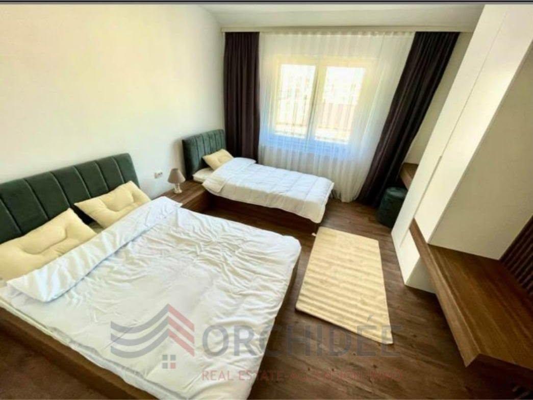 📢 🏠 Jepet me QIRA – Banesë e kompletuar dhe komode te Rrug 3