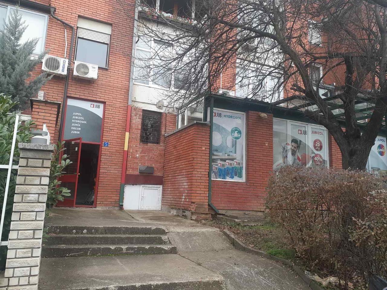 Lokal me qera ne Bregun e Diellit🏢