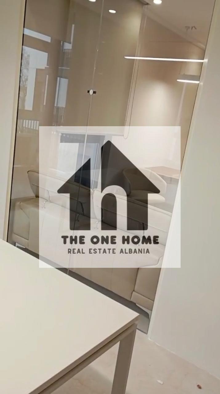 Office for rent in Tiranë 3