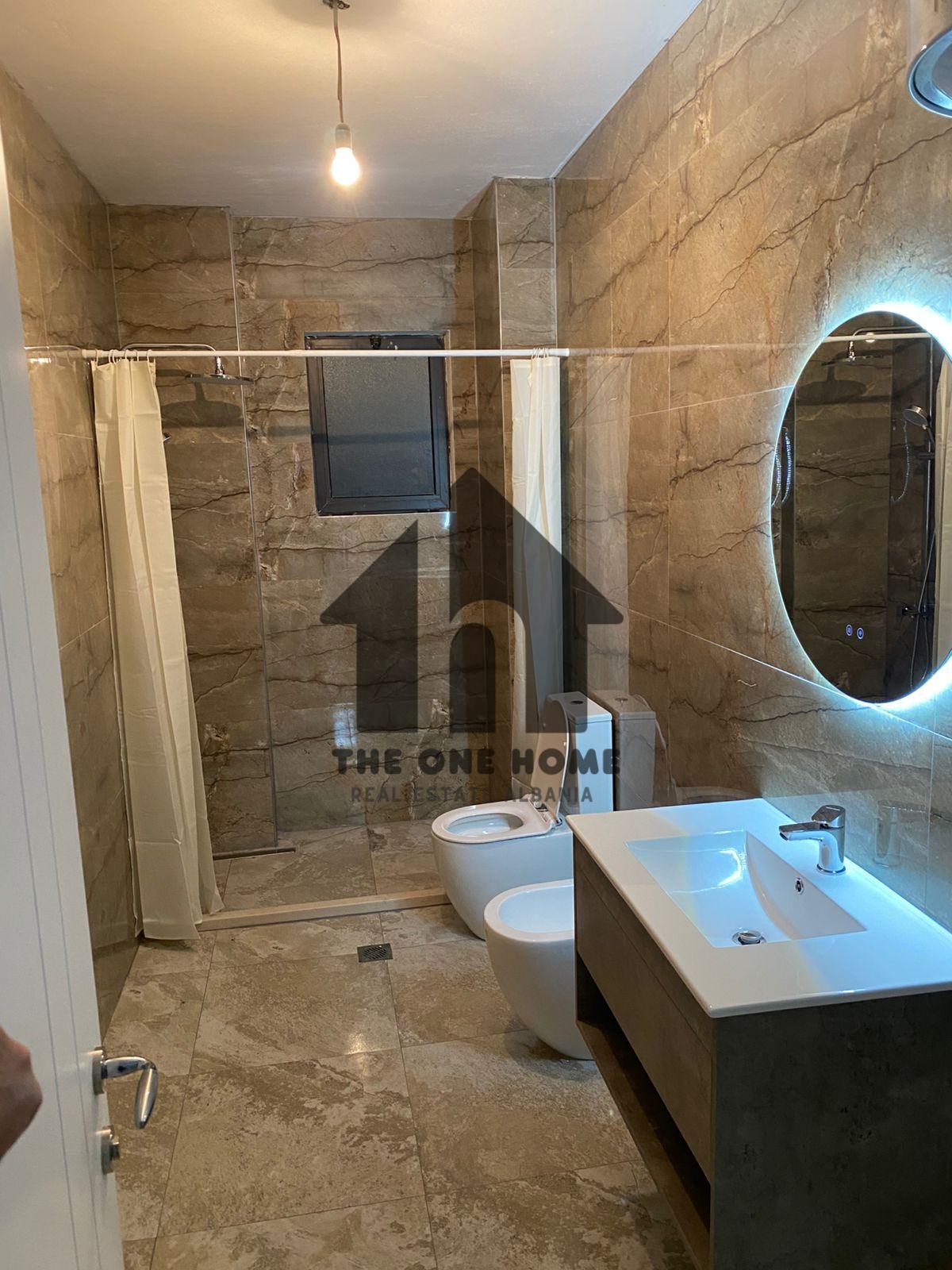 Office for rent in Tiranë 2