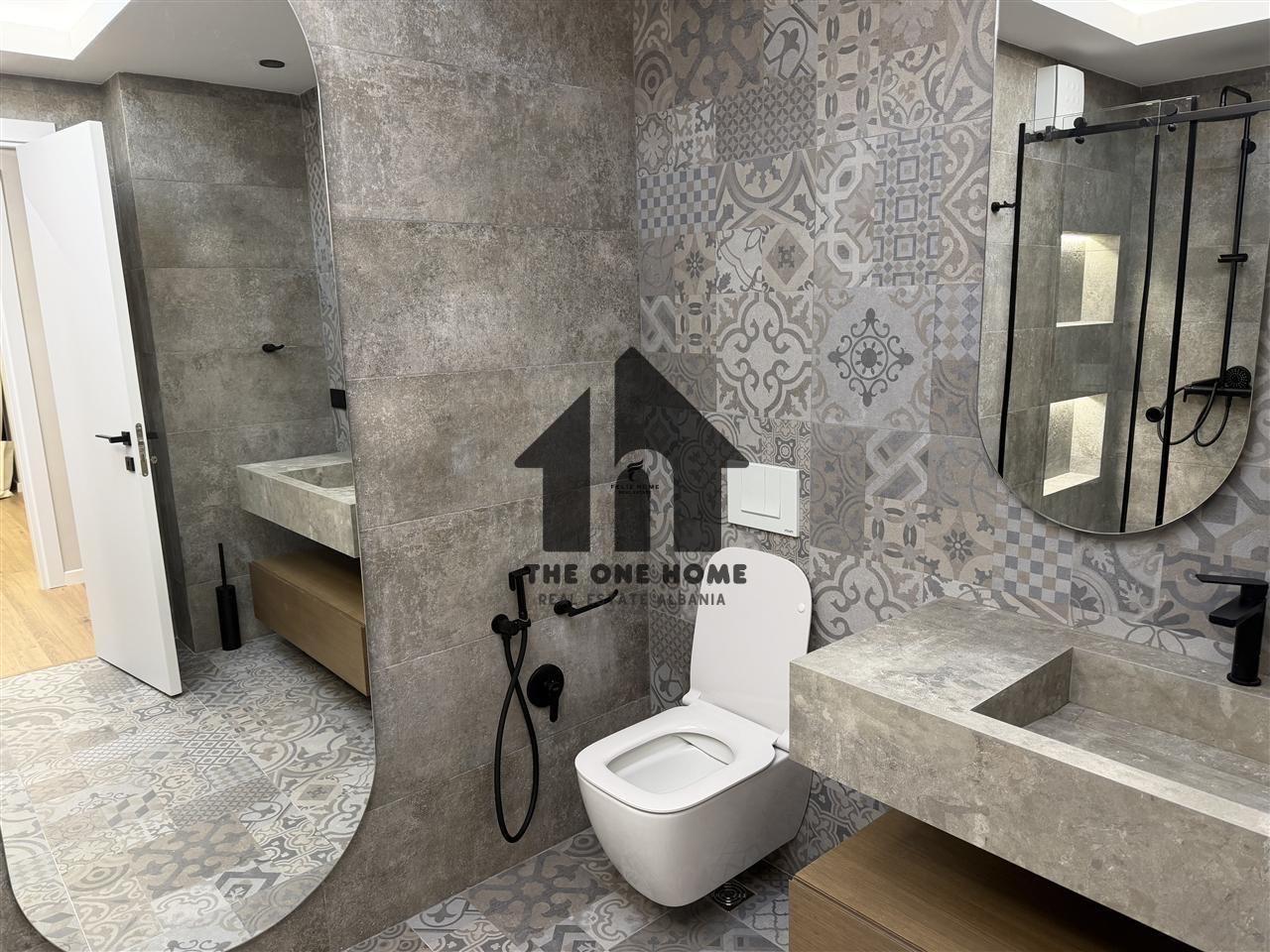 Office for rent in Tiranë 3