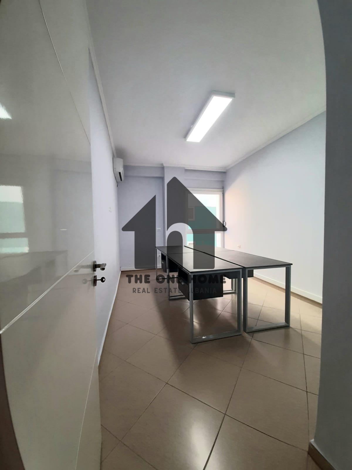 Office for rent in Tiranë