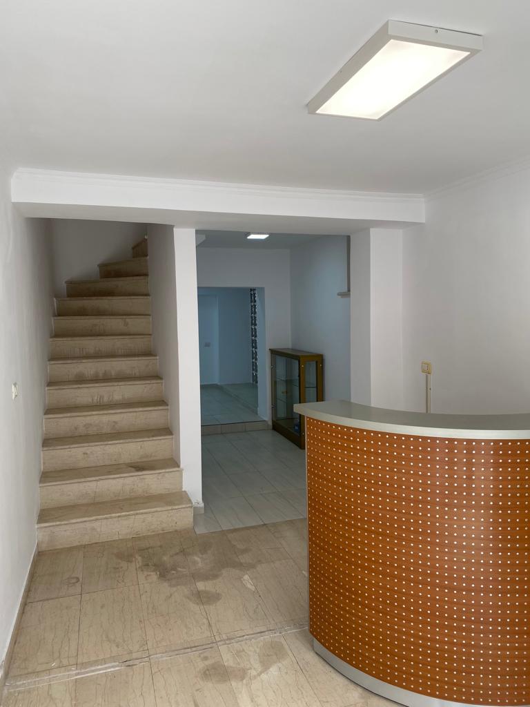 Office for rent in Tiranë 3