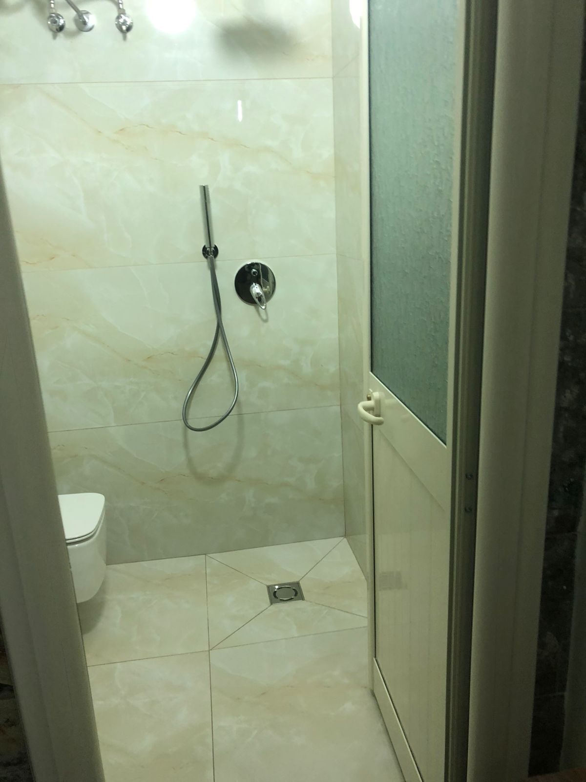 Office for rent in Tiranë 2