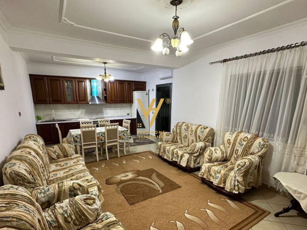Jepet Shtepi Private me qera te Rruga 5 Maji 136 m2 4