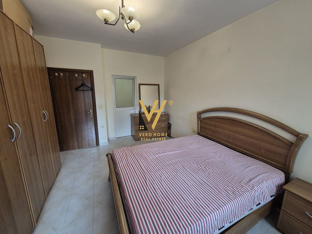 JEPET APARTAMENT 2+1+2 ME QIRA TE KOMUNA E PARISIT 60.000 LEKE 3