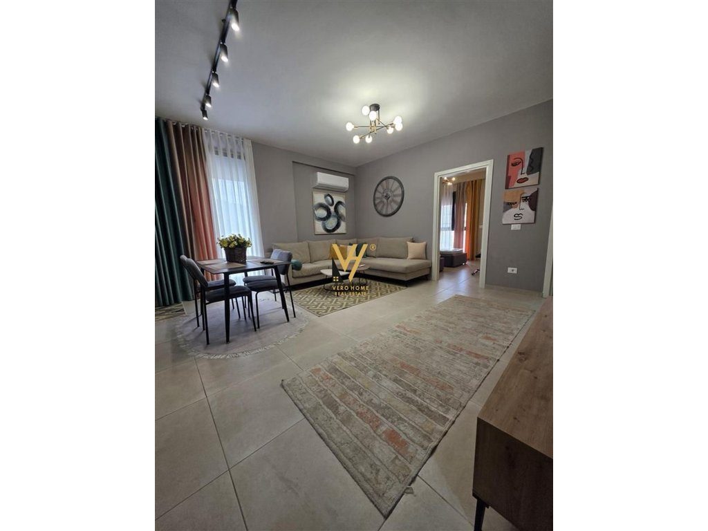 JEPET APARTAMENT 2+1+2+BLK ME QERA TE KOPSHTI BOTANIK 900 EURO