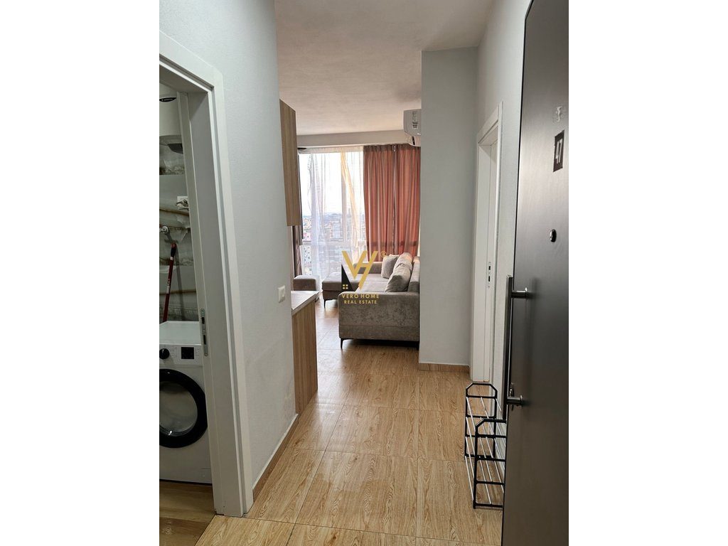 JEPET APARTAMENT 1+1+BLK ME QERA TE RR.RIZA CEROVA 50.000 LEKE 2