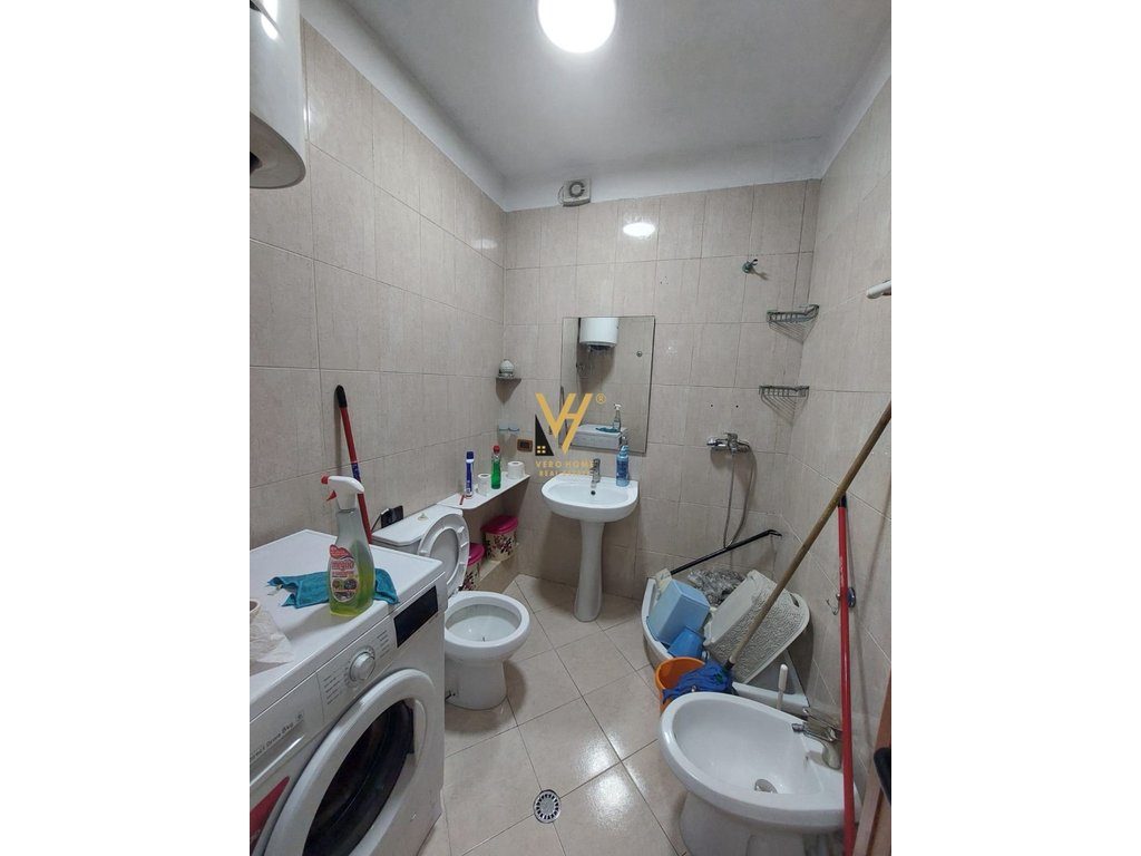 JEPET APARTAMENT 1+1+BLK ME QERA TE KODRA E DIELLIT 50.000 LEKE 3