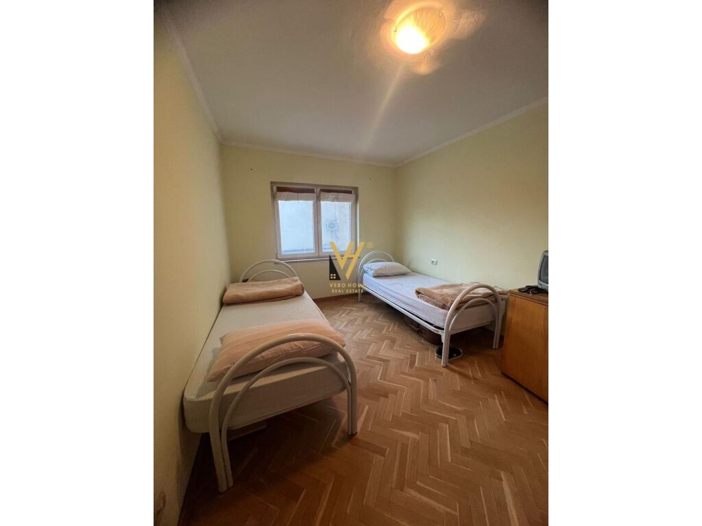 Jepet Apartament 2+1+ballkon me qera te Marteniteti i Ri 100 m2